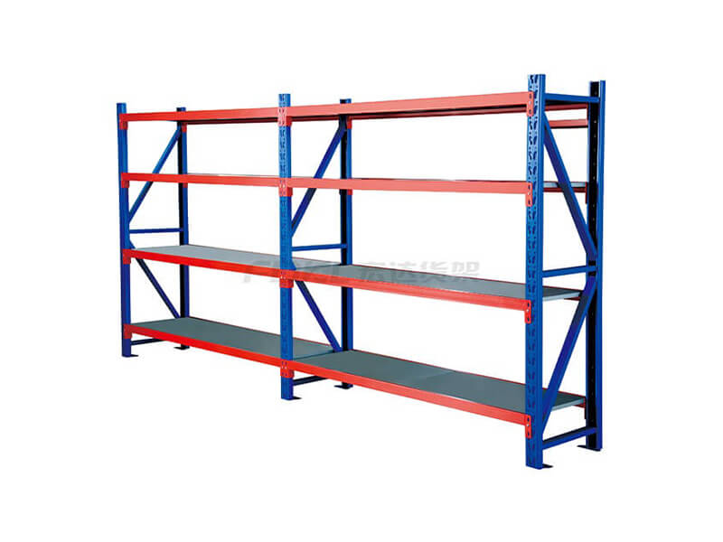 What points should be considered when choosing shelves for logistics and warehousing?